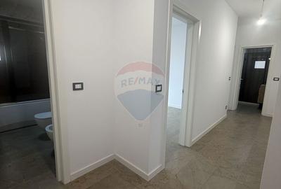 Apartament cu 3 camere în Central - 11