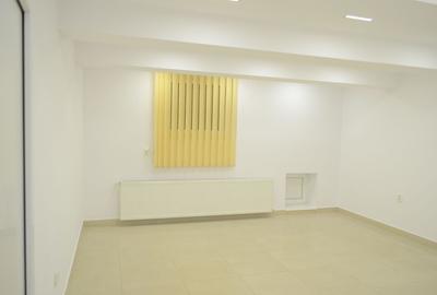 Birou, de 118 mp, în Central - 3