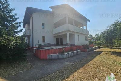 Vila spatioasa 6camere+garaj in centru Bolintin-Deal - 5
