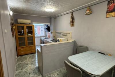 Apartament cu 3 camere decomandat în Republicii - 7
