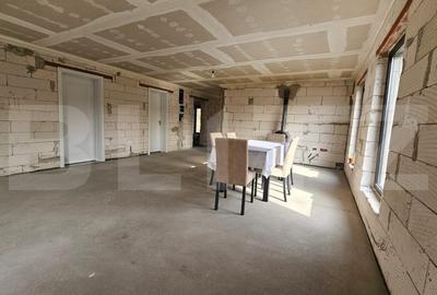 Casa individuala, cu 3 camere,140 mp,670 mp teren,Ghirbom - 5