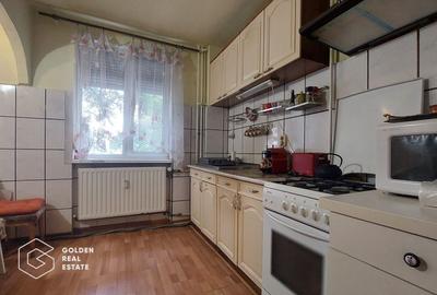 Apartament cu 3 camere semidecomandat în Central - 3