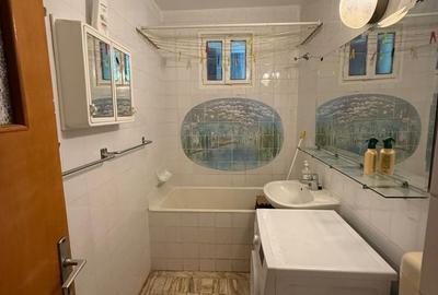 Apartament cu 3 camere semidecomandat în Berceni - 2