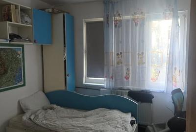 Apartament cu 3 camere decomandat în Titan - 5