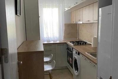 Garsonieră decomandată, mobilată în Titan - 4