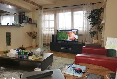 Apartament cu 4 camere decomandat în Traian - 3
