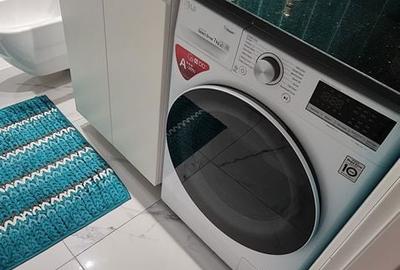 Apartament cu 3 camere semidecomandat în Policlinica - 2