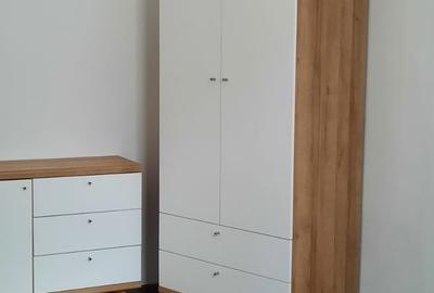 Apartament cu 3 camere decomandat în 15 Noiembrie - 12