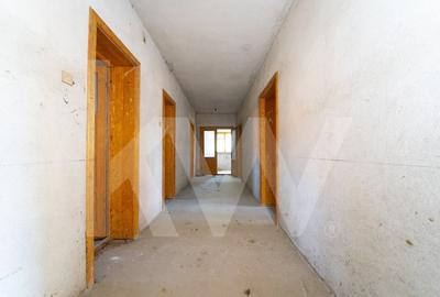 Casa cu personalitate si potential in Sebes - ideala pentru locuinta de familie - 12