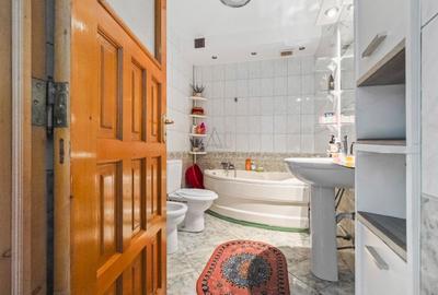 Casă individuală cu 10 camere cu Canalizare în Doamna Ghica - 24