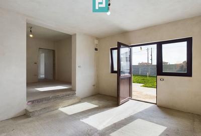 Casă cu 4 camere cu Teren 567 Mp în Livada - 2