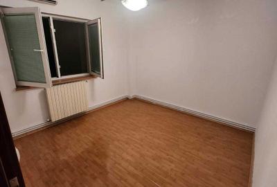 Apartament cu 3 camere decomandat în Drumul Taberei - 3