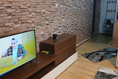 Apartament cu 2 camere semidecomandat în Fetești-Gară - 2