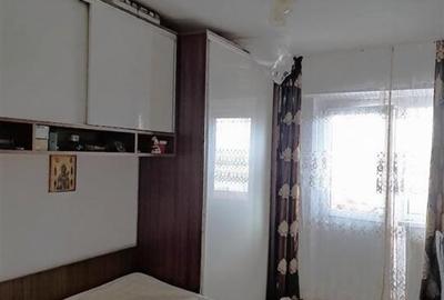 Apartament cu 3 camere decomandat în Radu Negru - 2