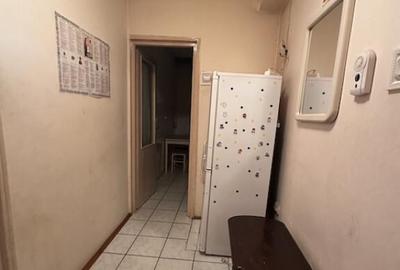 Apartament 3 camere, 56 mp, zona Decebal - 2