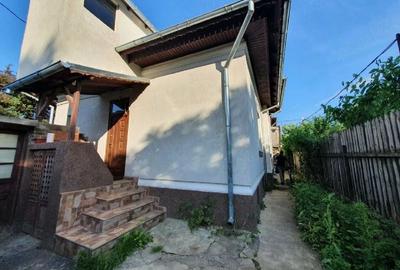 Casă cu 3 camere cu Teren 300 Mp în Central - 3