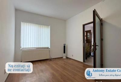 Spațiu comercial, de 64 mp, în Central