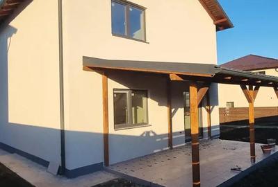 VILA P+E Langa Hotel Cpitol la drum judetean - 3