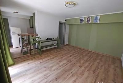 Garsonieră decomandată în Central - 1
