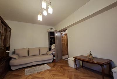 De vanzare ap. 2 camere, Tg. Mures, 7 Noiembrie, Zona UMF - 3