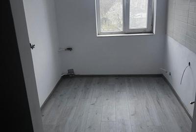 Apartament cu 2 camere semidecomandat în Rogerius