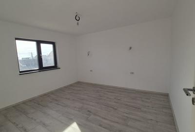 Case 4 camere TiP PARTER Bradu | 400 mp teren - 10