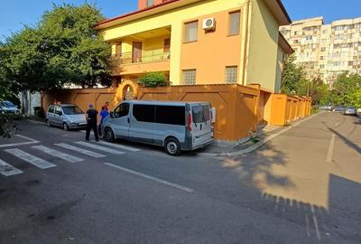 Casă cu 12 camere cu Teren 400 Mp în Micro 17 - 2