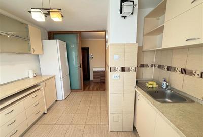 Apartament cu 3 camere decomandat, mobilat în 9 Mai - 7