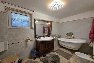 Casa spa?ioasa cu etaj, utilita?i complete ?i piscina Simeria, HD - 2