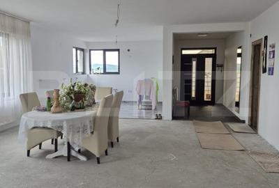 Casa noua cu 4 camere de vanzare in Ernei, 14 ari teren! - 9