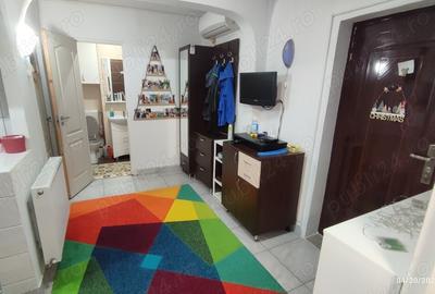 Proprietar, vand apartament 2 camere, decomandat, langa Astoria. - 2