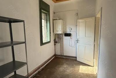 Casă cu 4 camere cu Teren 2500 Mp în Glimboca - 1