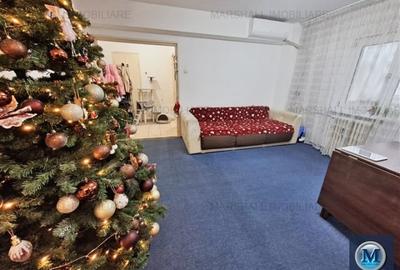 Apartament cu 2 camere semidecomandat, mobilat în P-ța Mihai Viteazu