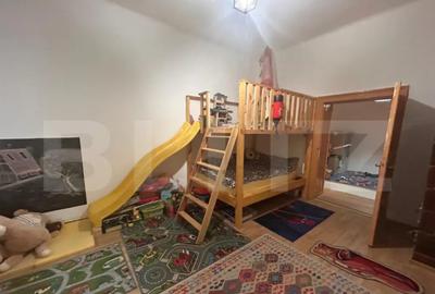 Casă cu 4 camere cu Teren 370 Mp în Central - 3