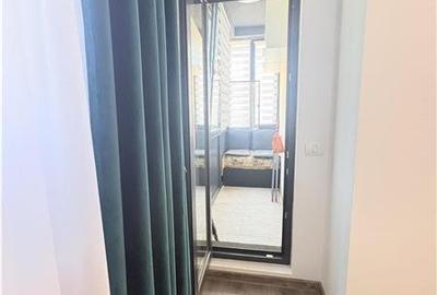 Apartament cu 2 camere semidecomandat, mobilat în Km 5 - 11