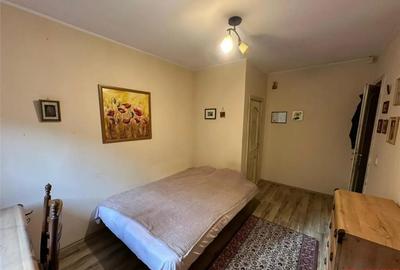 Casă cu 5 camere cu Teren 1596 Mp în Central - 8