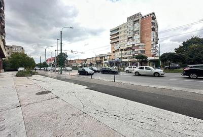 Spatiu comercial 80mp, cu vad excelent - str. 13 Decembrie - 11