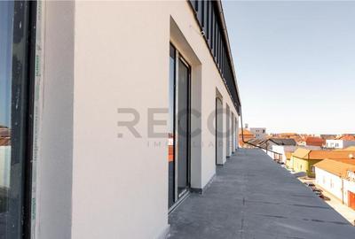 RECO Penthouse 4 camere Ultracentral in Oradea - 2