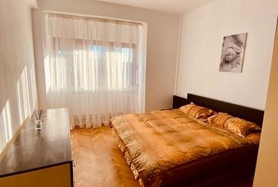 Apartament cu 2 camere decomandat în P-ța Unirii - 1