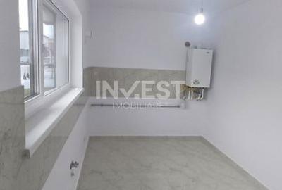 Casă cu 5 camere cu Canalizare în Central - 9