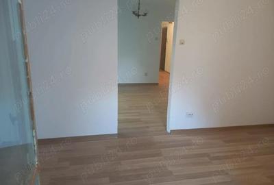 Apartament cu trei camere zona buna,partial renovat - 3
