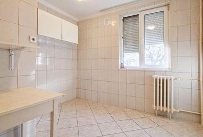 Apartament cu 3 camere decomandat în Drumul Taberei - 3