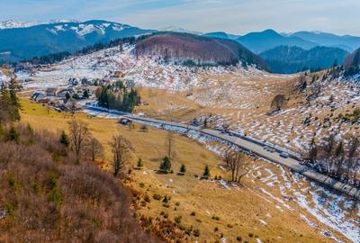 Teren Construcții intravilan de 2028 mp, în Fundata - 7