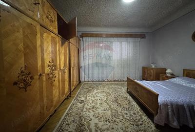 Casă cu 3 camere cu Teren 730 Mp în Central - 5