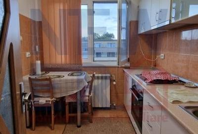 Apartament cu 3 camere semidecomandat, mobilat în Constructorilor - 4