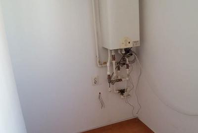 Apartament cu 2 camere decomandat în Olteni - 1