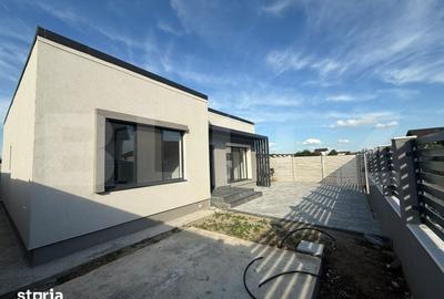 Casă cu 3 camere cu Teren 280 Mp în Malu Mare - 6