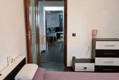 Apartament cu 3 camere decomandat în Complex Studențesc
