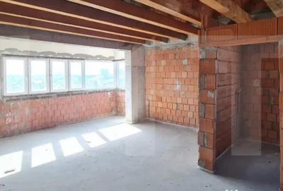 Apartament cu 4 camere semidecomandat în Banu Mărăcine - 1