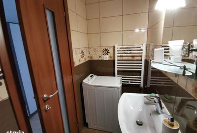 Apartament cu 3 camere decomandat în Central - 2